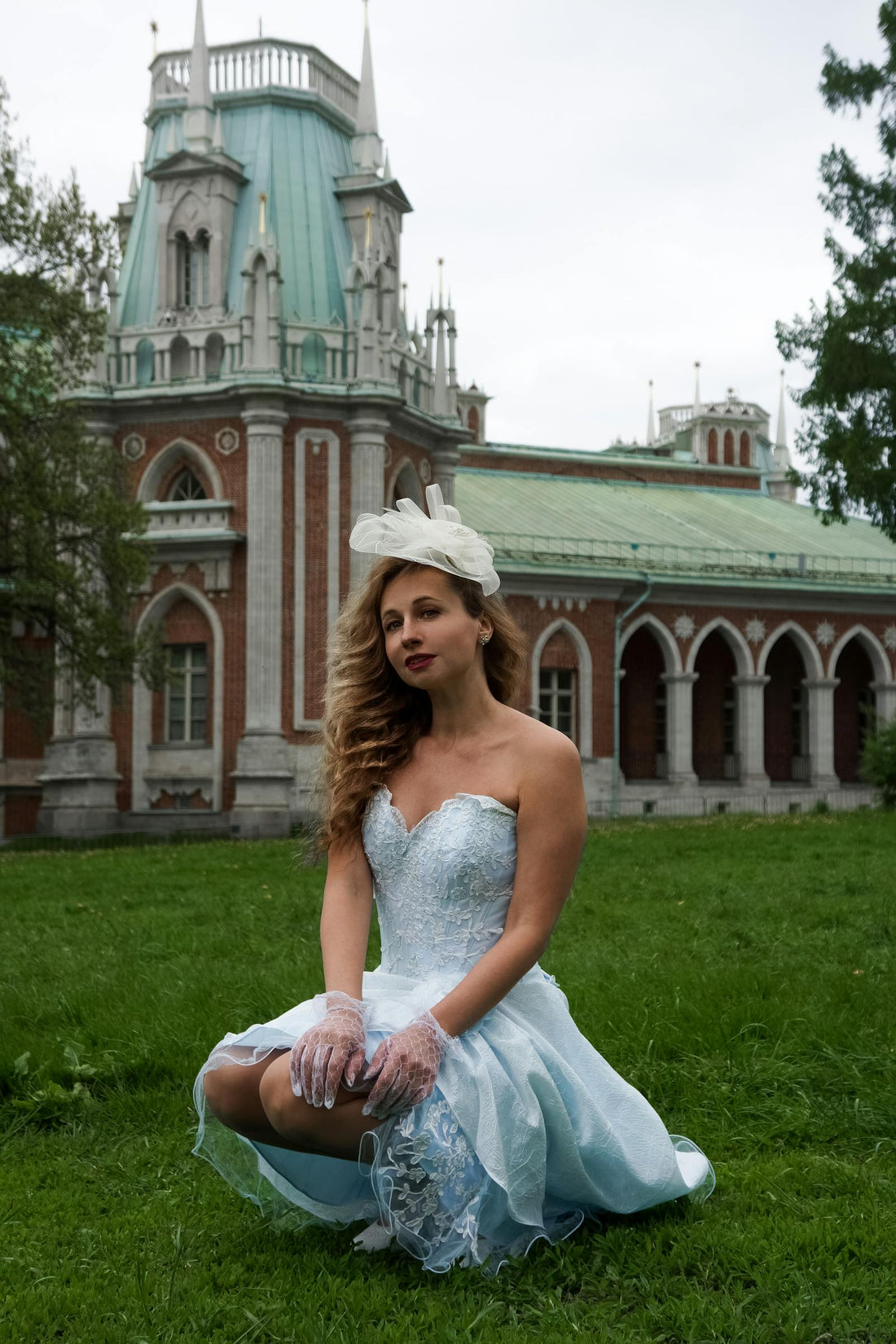 Simple beauty ideas for vintage dresses and hats