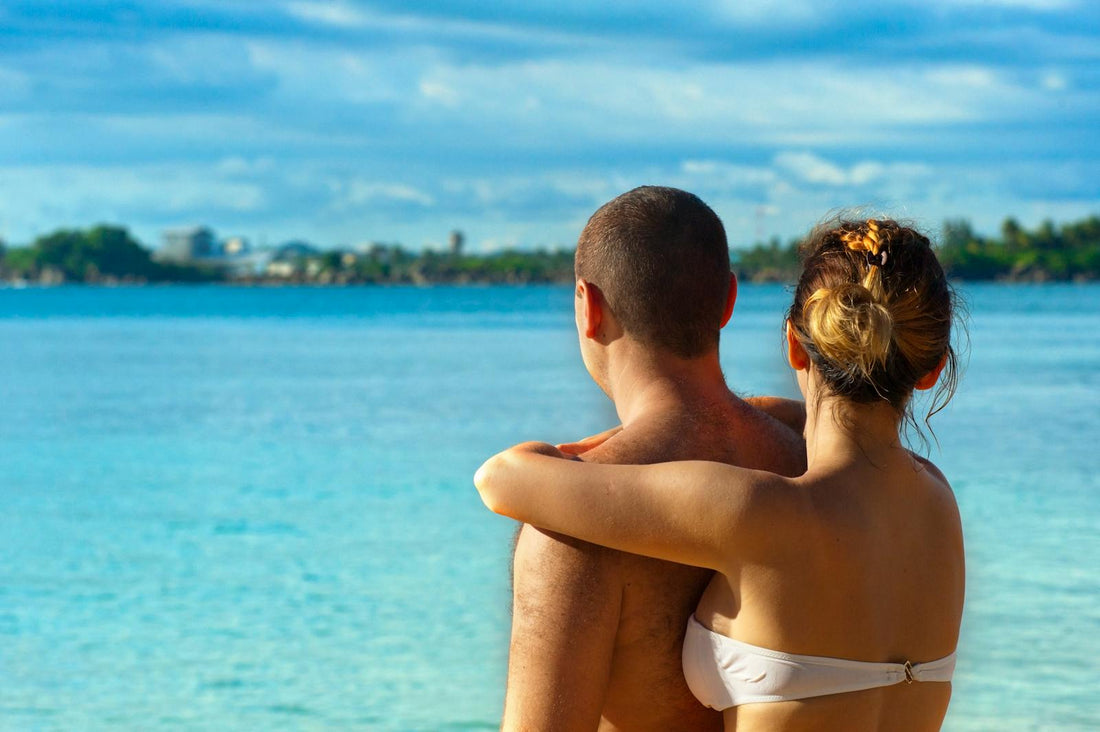 Travel tips for couples on a tropical beach trip